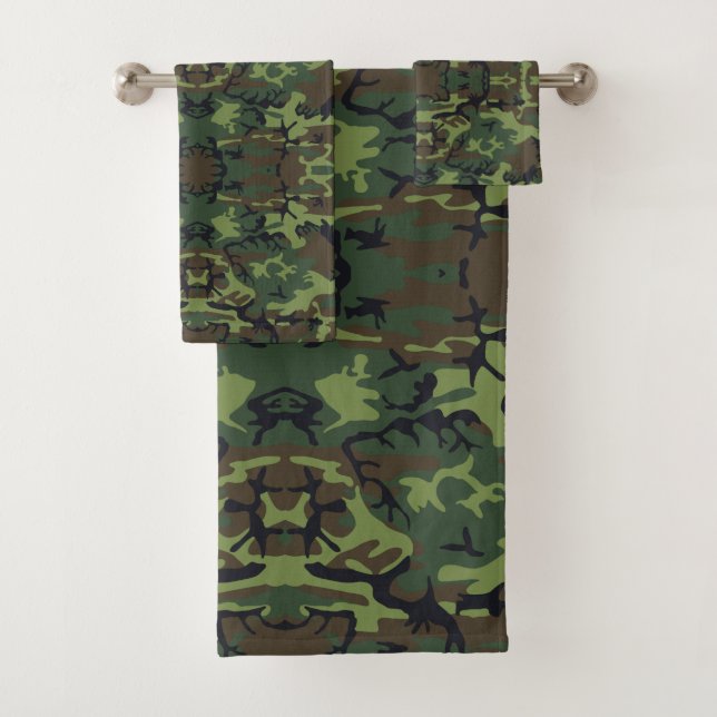 green camouflage bulk towel (Insitu)