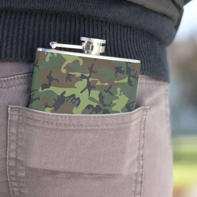 Green Camouflage Pattern, Military Pattern, Army Flask (In Situ)