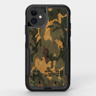 Green camouflage pattern vintage 2020 OtterBox commuter iPhone 11 case