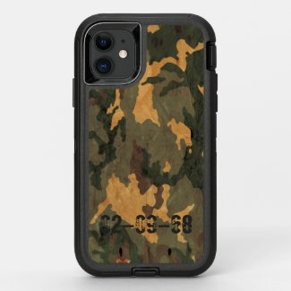 Green camouflage pattern vintage 2020 OtterBox defender iPhone 11 case