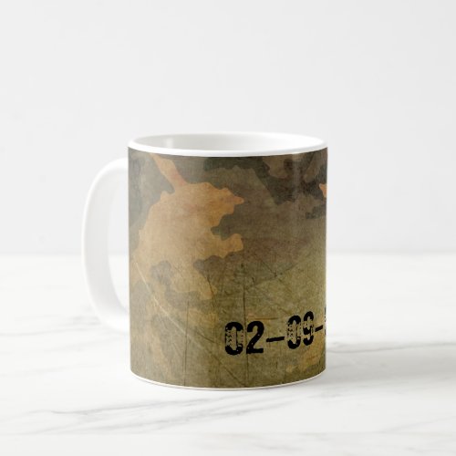 Green camouflage pattern vintage V20 Coffee Mug