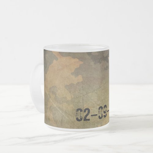 Green camouflage pattern vintage V20 Frosted Glass Coffee Mug