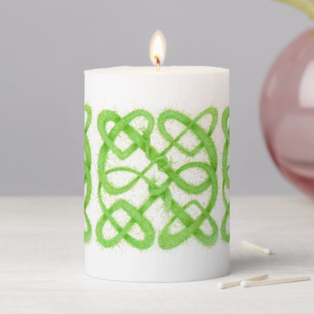 GREEN CELTIC KNOT 3"x4" Pillar Candle (In Situ)