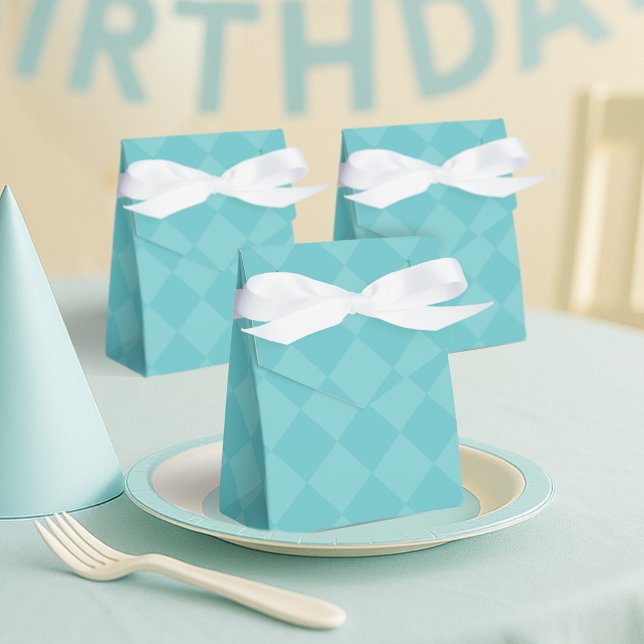 Green Checkered Party Favor Box (Creator Uploaded)