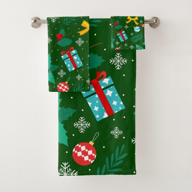 Green Christmas Abstract Pattern Bath Towel Set (Insitu)
