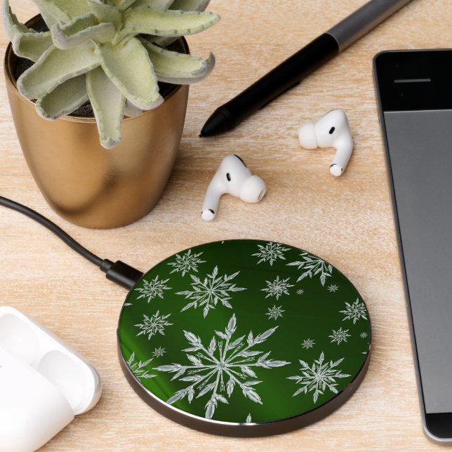 Green Christmas stars with white ice crystal Wireless Charger (Desk 2)