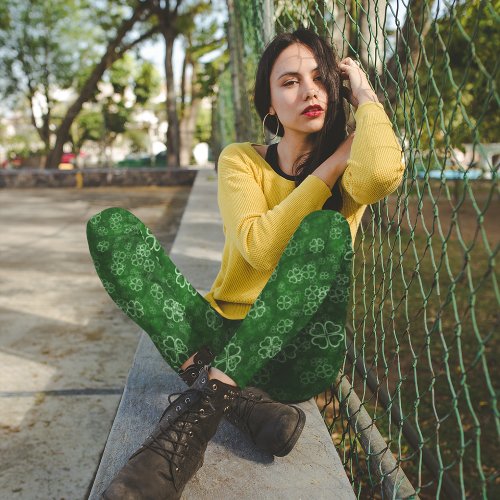 Green Clover Pattern Leggings