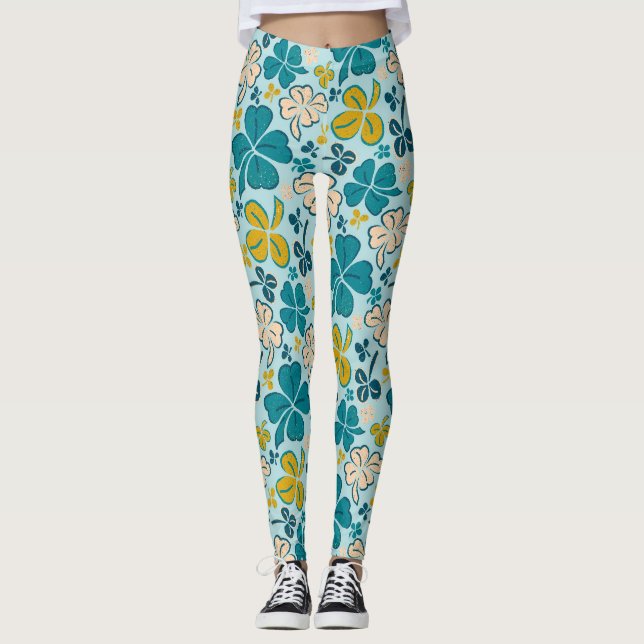 Green Clover Shamrock Pattern St. Patrick`s Day Leggings (Front)
