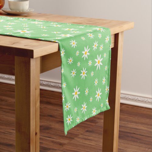 Green Daisy Table Runner