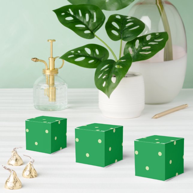 Green Dot Pattern BonBon Candy Favor Boxes (Multiple)