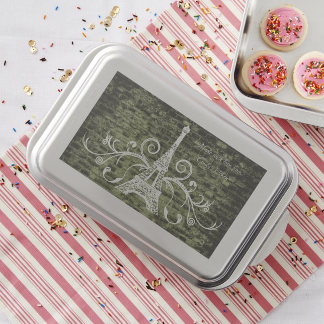 Green Eiffel Tower Grunge Cake Pan (In Situ)