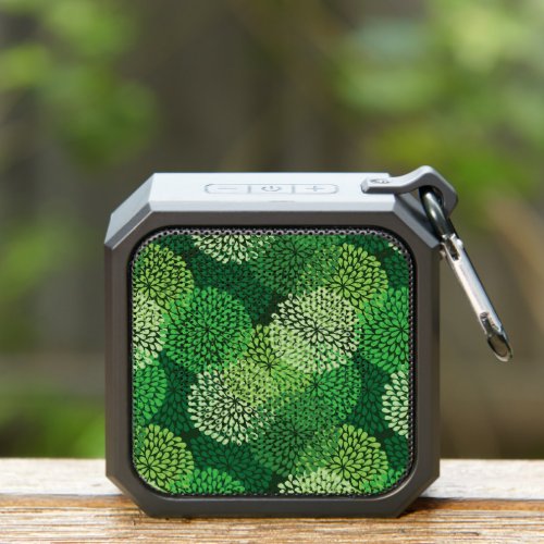 Green floral pattern bluetooth speaker