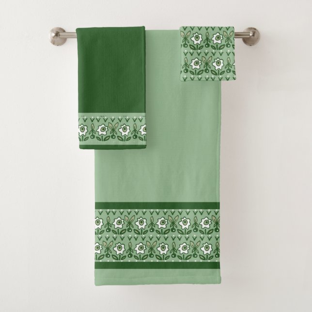 Green Folk Art Floral Bath Towel Set (Insitu)