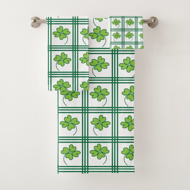 Green Four Leaf Clover St Patricks Day Pattern Bath Towel Set (Insitu)