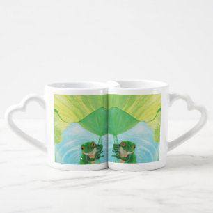 Green Frog in Love under Lily Pad   Coffee Mug Set