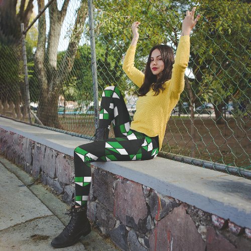 Green Geometric Squares Capri Leggings