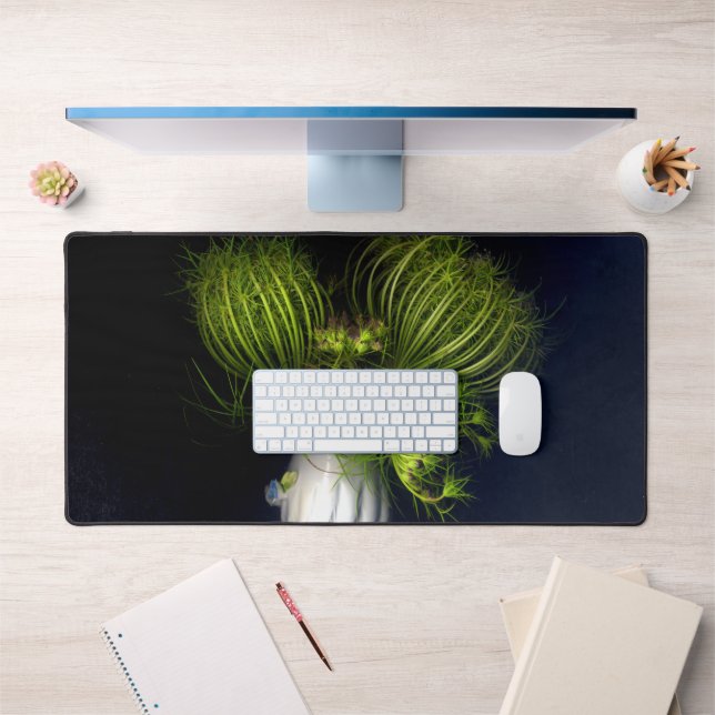 Green heart in black desk mat (Office 1)