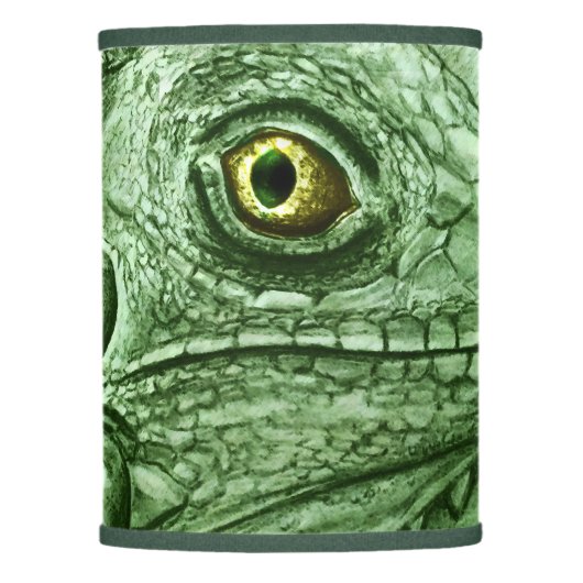 Green Iguana Table Lamp, Realistic Drawing Lamp Shade (Front)