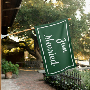 GREEN JUST MARRIED SIGN FLAG