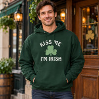 Green Kiss Me I am Irish St Patricks Day