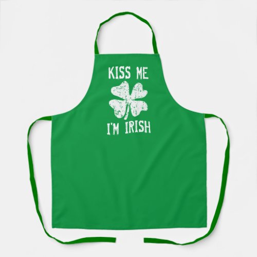 Green Kiss me St Patricks Day kitchen aprons