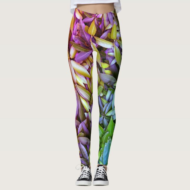 Green Leaf Pattern – Botanical Nature Art Leggings (Front)