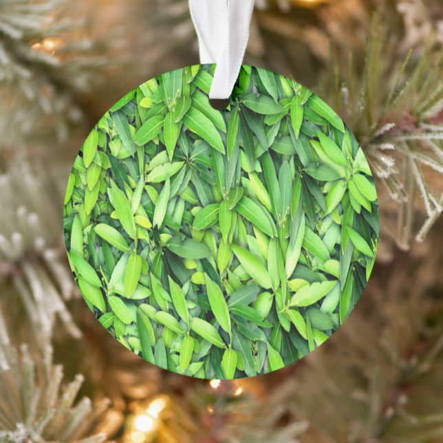 Green Leaf Pattern – Botanical Nature Art Ornament (Tree)