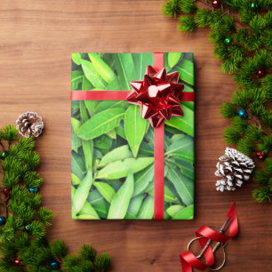 Green Leaf Pattern – Botanical Nature Art Wrapping Paper