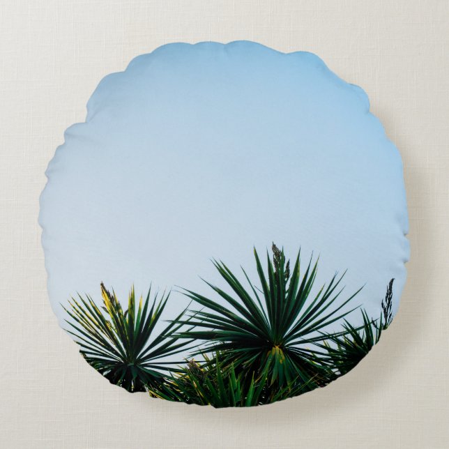 Green leaf plants under clear sky round pillow (Front)