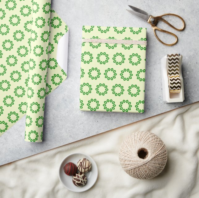 Green leaves in a circle on yellow  wrapping paper (Crafts)