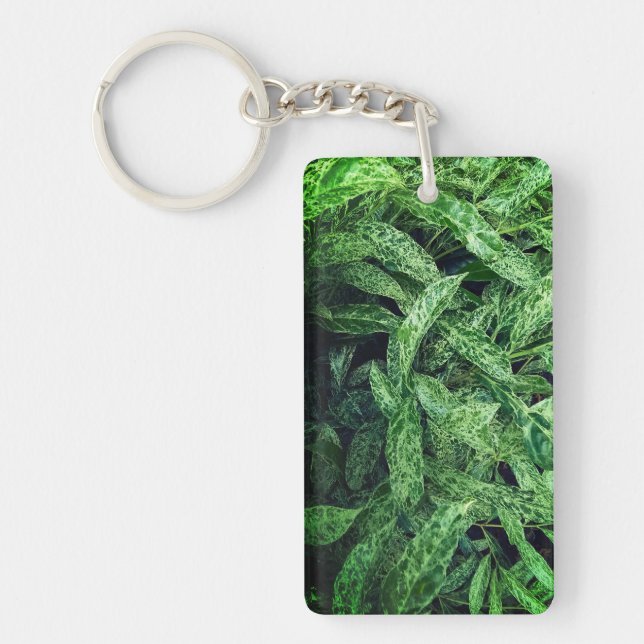 Green leaves keychain (Front)