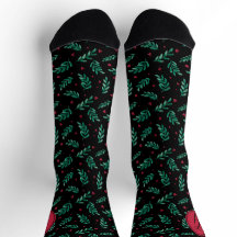Green Leaves & Red Berries Christmas Pattern Black