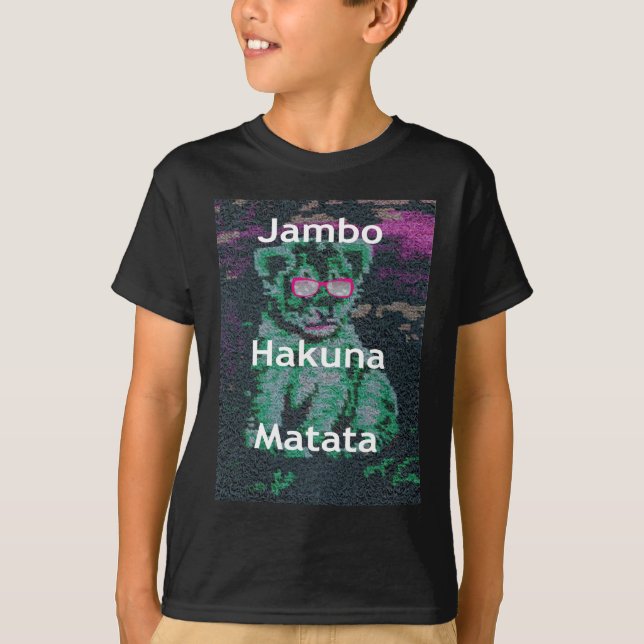 Green Lion with Pink Glasses "Hakuna Matata" Art   T-Shirt (Front)