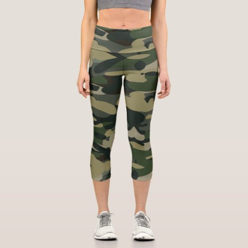 Green Military Camouflage Pattern Capri Leggings