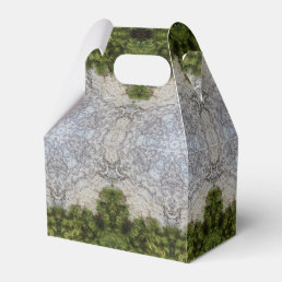 Green Moss &amp; Earth Nature Art Favor Boxes