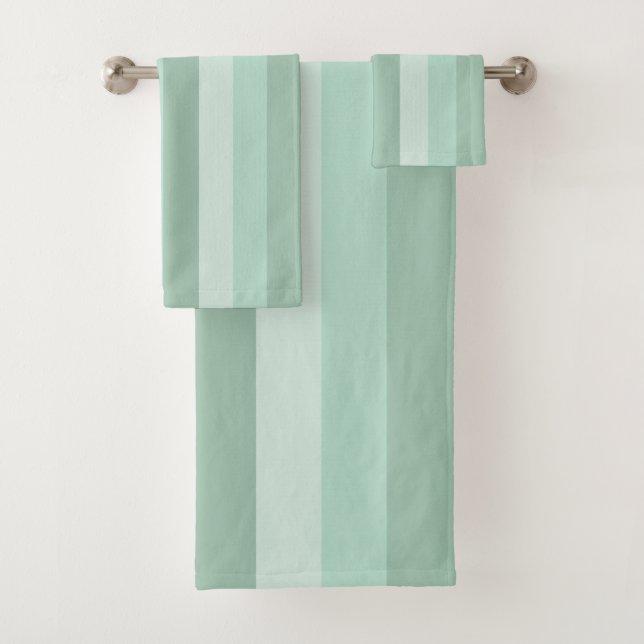 Green Ombre Striped Bath Towel Set (Insitu)