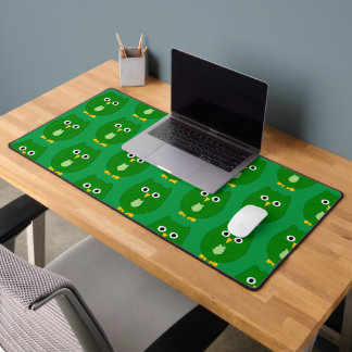 Green Owl Design Desk Mat