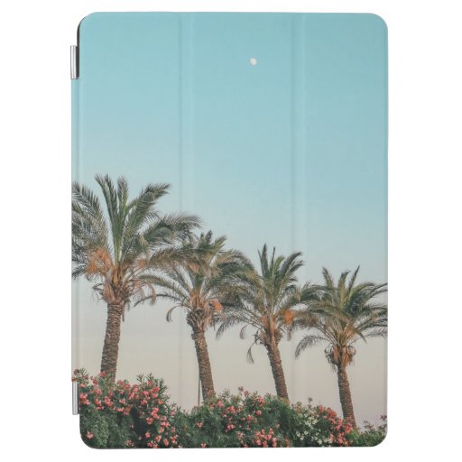 GREEN PALM TREES UNDER BLUE SKY iPad AIR COVER