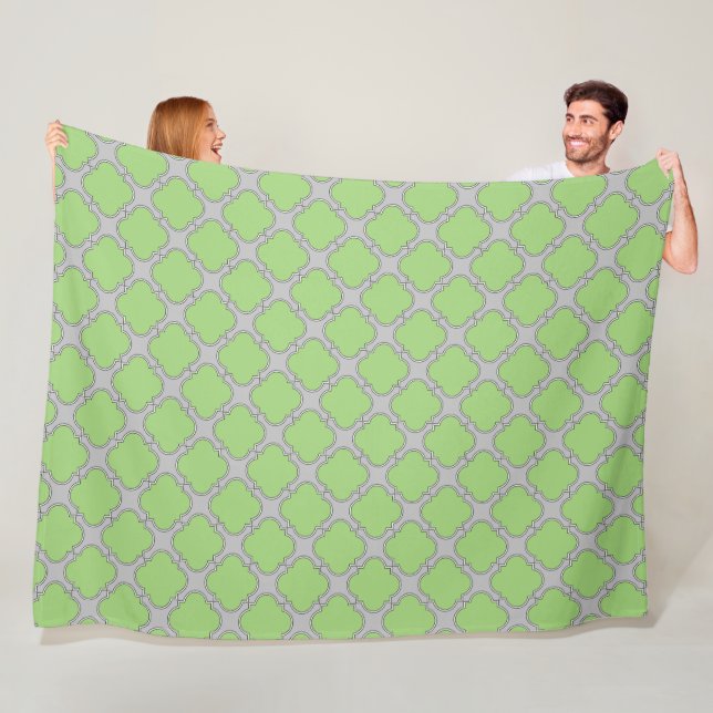 Green Quatrefoil Fleece Blanket (In Situ)