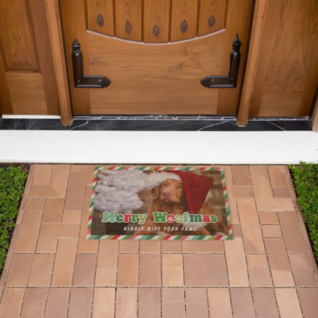 Green Red Mint Retro Merry Woofmas Photo Fiber Doormat (Insitu (Outdoor))