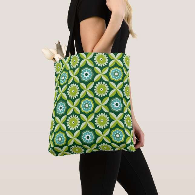 Green retro flowers tote bag (Close Up)