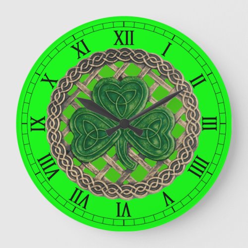 Green Shamrock  Celtic Knots Roman Numeral Clock