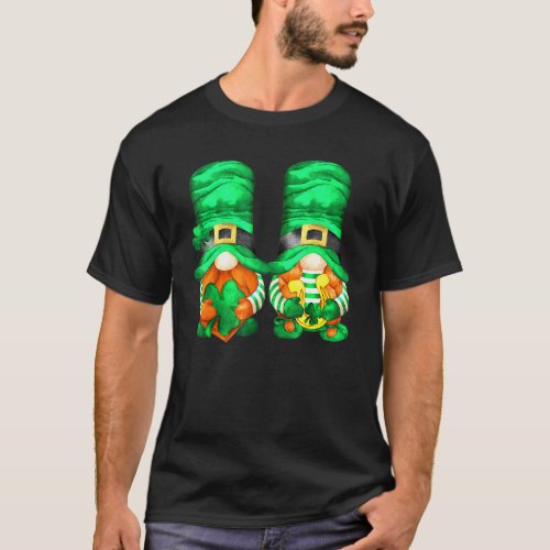 Green Shamrock  Horseshoe  Gnome For St Patricks T_Shirt