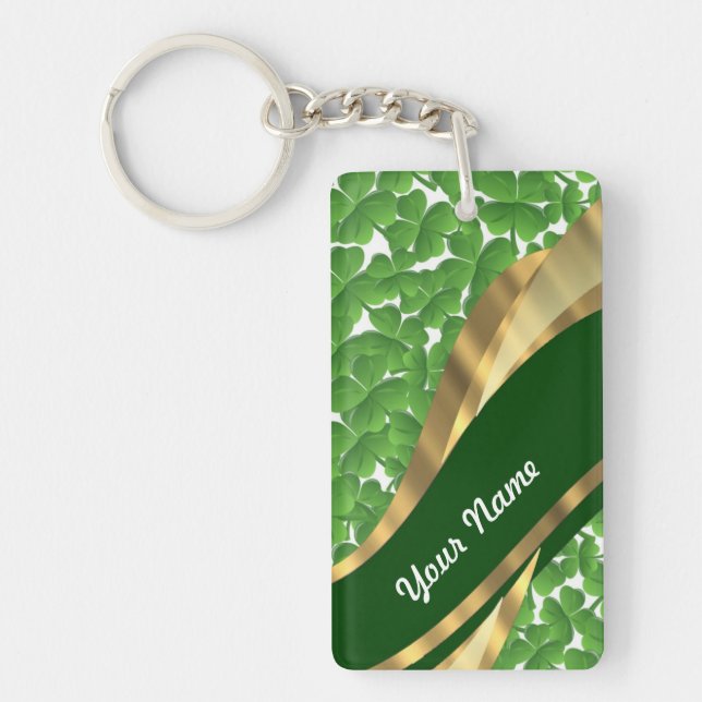 Green shamrock pattern keychain (Front)