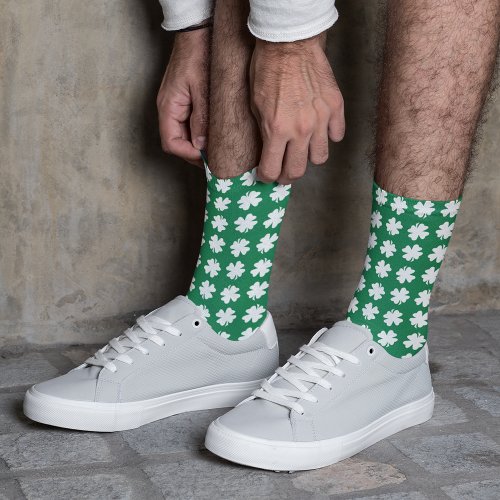 Green Shamrock Pattern St Patricks Day Socks