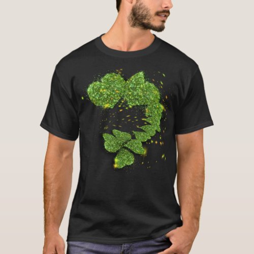 Green Shamrocks  sparkling hearts T_Shirt