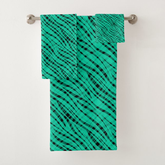 Green turquoise tiger abstract print bath towel set (Insitu)