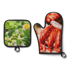 Green vegetables and spicy crayfish