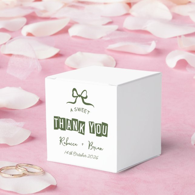 Green & White Hand Drawn Bow Sketch Wedding Favor Boxes (Wedding)