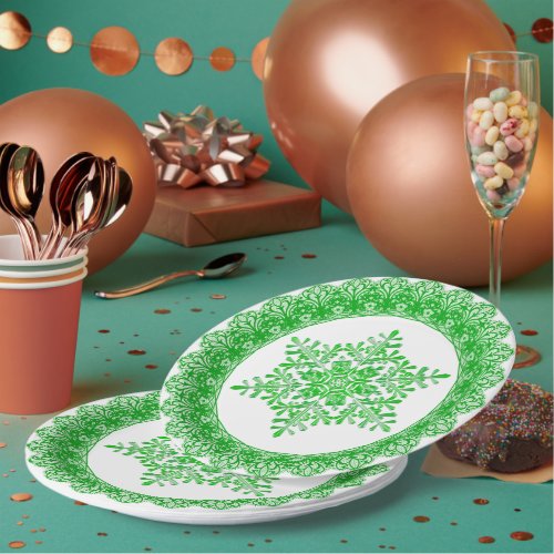 Green Winter Snowflake Lace Edge Paper Plates